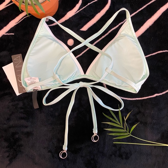 Bikini 🌸 - Picture 3 of 5